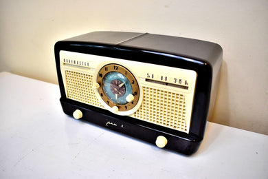 Umber Brown Bakelite 1950 Jewel Wakemaster Model 5057U Vacuum Tube AM Clock Radio The Master Awaketh!