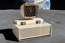 画像をギャラリービューアに読み込む, Aura White 1958 Philco Predicta Model H765-124 Vacuum Tube AM Clock Radio Awesome! Excellent Plus Condition!