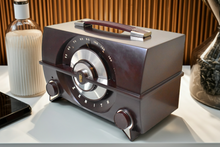 Load image into Gallery viewer, Mocha Brown 1952 Zenith Model K615 Vacuum Tube AM Radio Sounds Great! Excellent Condition!