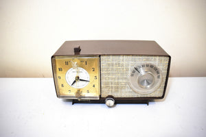 Bluetooth Ready To Go - Nutmeg Brown 1966 General Electric Model C-547 Vacuum Tube AM Radio Alarm Clock Excellent Condition! Sounds Great!