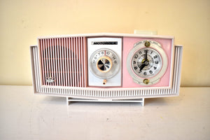 Priscilla Pink Mid-Century 1963 Motorola Model C19P23 Vacuum Tube AM Clock Radio Rare Color Combo!