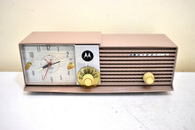 Load image into Gallery viewer, Sahara Taupe 1959 Motorola Model 5T27N-1 Vacuum Tube AM Radio Clean and Gorgeous Looking and Sounding!