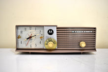 Load image into Gallery viewer, Sahara Taupe 1959 Motorola Model 5T27N-1 Vacuum Tube AM Radio Clean and Gorgeous Looking and Sounding!