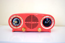 Load image into Gallery viewer, Salmon Pink 1954 Zenith Owl Eyes Model R514-V AM Vacuum Tube Radio Great Sounding! Excellent Condition!