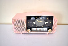画像をギャラリービューアに読み込む, Princess Pink Mid Century 1959 General Electric Model 914D Vacuum Tube AM Clock Radio Popular Model! Excellent Plus Condition!
