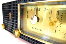 画像をギャラリービューアに読み込む, プリシラ ピンク ミッドセンチュリー ヴィンテージ 1958 ゼニス A519V AM 真空管時計ラジオ 動作良好!素晴らしいプラスコンディション！