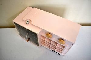 バービー ピンク 1957 アービン モデル 5561 真空管 AM クロック ラジオ レア モデル 珍しいデザイン!いいね！