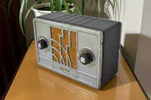 Load image into Gallery viewer, Art Deco Steel 1934 RCA Victor Model 102 Vacuum Tube AM Radio Excellent Condition! Works!
