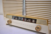 画像をギャラリービューアに読み込む, Ivory White 1955 Westinghouse H-436T5 AM Vacuum Tube Retro Radio Excellent Condition Sounds Great!