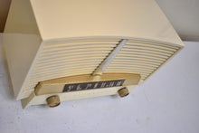 画像をギャラリービューアに読み込む, Ivory White 1955 Westinghouse H-436T5 AM Vacuum Tube Retro Radio Excellent Condition Sounds Great!