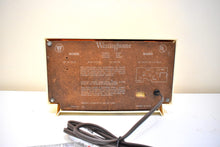 画像をギャラリービューアに読み込む, Ivory White 1955 Westinghouse H-436T5 AM Vacuum Tube Retro Radio Excellent Condition Sounds Great!