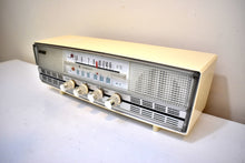 Load image into Gallery viewer, Buttercream Ivory 1961 Rincan Tempest Model 707 AM FM Radio Beauty and Sounds Great! Excellent Plus Condition!