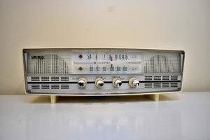 Buttercream Ivory 1961 Rincan Tempest Model 707 AM FM Radio Beauty and Sounds Great! Excellent Plus Condition!