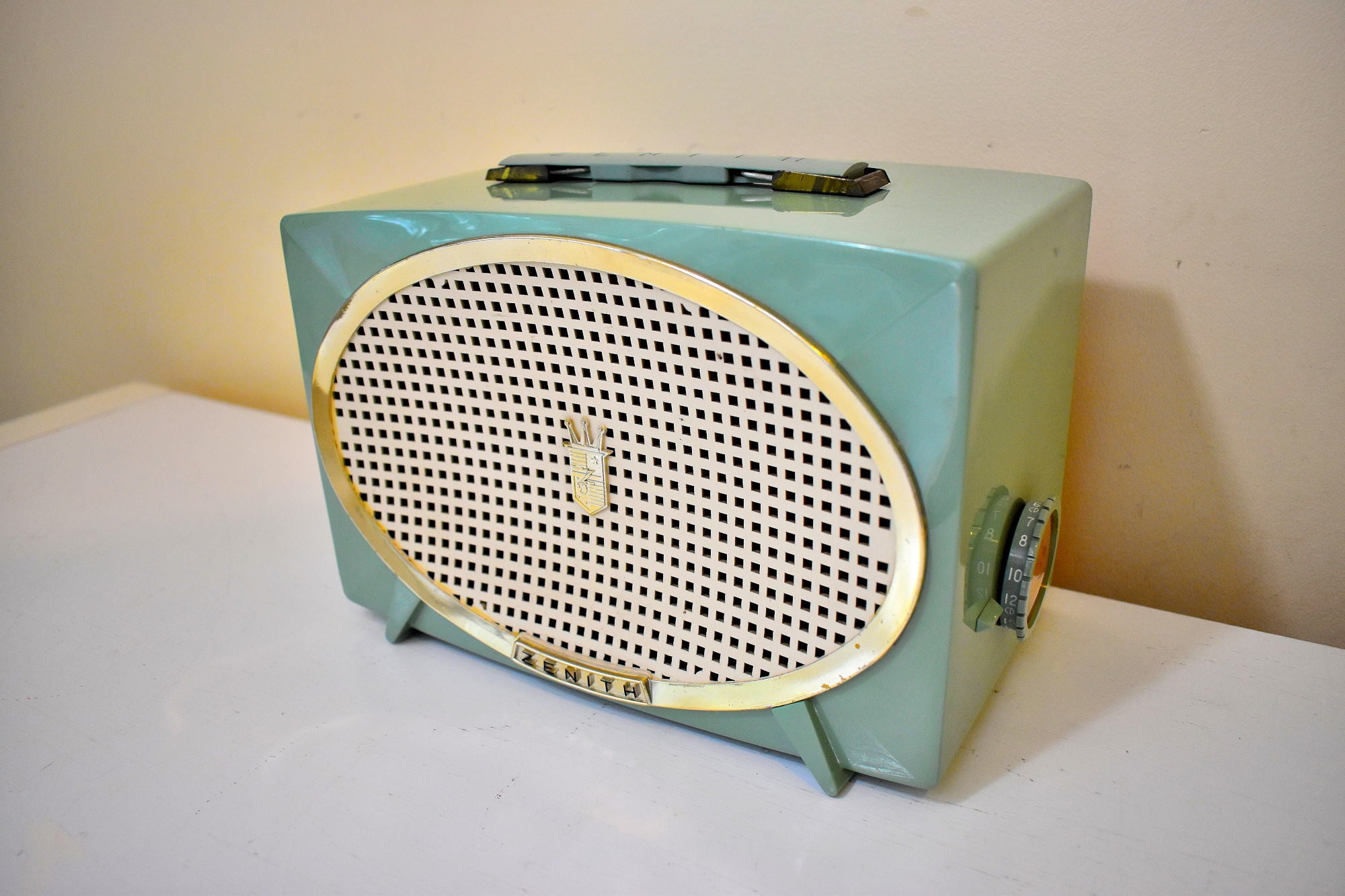 Sage Green 1955 Zenith Model 5Y01 Vacuum Tube AM Radio Sounds