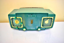 Charger l&#39;image dans la galerie, Safari Green 1953 Zenith Model L520F Vacuum Tube Radio Looks and Sounds Great! Excellent Condition!