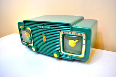Leaf Green 1952 Zenith Model L520F Vacuum Tube Radio Alarm Clock Excellent Plus Condition Sounds Awesome!