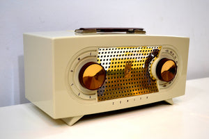 SOLD! - Jan 24, 2020 - Pearl Ivory 1955 Zenith "Broadway" Model R511F AM Tube Radio Sounds Great, Looks Like a Star! - [product_type} - Zenith - Retro Radio Farm