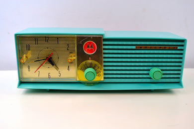 SOLD! - Feb 3, 2019 - LAGUNA AQUA Bi-level Retro Jetsons 1957 Motorola 57CD4A Tube AM Clock Radio Works Great!