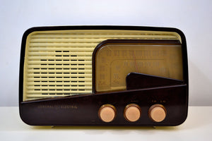 SOLD! - Jan. 22, 2020 - Cabana Ivory 1951 General Electric Model 218 AM FM Radio Works and Looks Great! - [product_type} - General Electric - Retro Radio Farm