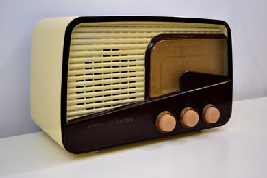 SOLD! - Jan. 22, 2020 - Cabana Ivory 1951 General Electric Model 218 AM FM Radio Works and Looks Great!