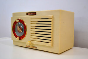 Colonnade Ivory White Vintage 1948-49 General Electric Model 67 AM Vacuum Tube Radio Solid Player Popular Model! - [product_type} - General Electric - Retro Radio Farm