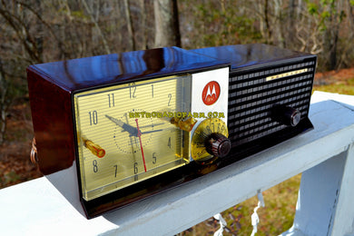 SOLD! - May 14, 2018 - IMMACULATE Espresso Bi-level Retro Jetsons 1957 Motorola 57CD Tube AM Clock Radio Pristine!