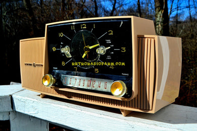 売れました！ - 2018/03/15 - ベージュ ピンク ミッドセンチュリー ジェットソンズ 1959 ゼネラル エレクトリック モデル C-4340 真空管 AM クロック ラジオ 完全レストア!
