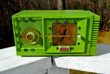 画像をギャラリービューアに読み込む, SOLD! - Jan 30, 2018 - CHARTREUSE Mid Century Retro Jetsons 1954 Firestone 4-A-134 Tube AM Clock Radio Extremely Rare! - [product_type} - Firestone - Retro Radio Farm