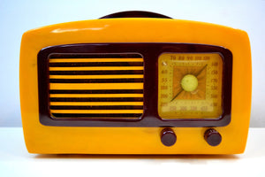 SOLD! - Feb 6, 2020 - Sunflower Yellow Catalin Vintage 1941 Sonora Coronet Model KM Vacuum Tube AM Radio Rare Model! - [product_type} - Sonora - Retro Radio Farm