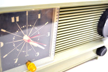Load image into Gallery viewer, SOLD! - Feb 16, 2020 - Eldorado Avocado 1955 Arvin Model 5571 Vacuum Tube AM Clock Radio Rare Color! - [product_type} - Arvin - Retro Radio Farm