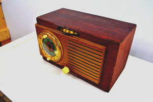 SOLD! - March 13, 2019 - Elegant Wood Grain Art Deco 1950 General Electric Model 521 Clock Radio Totally Restored! - [product_type} - General Electric - Retro Radio Farm