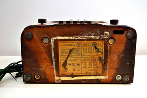 SOLD! - Mar 7, 2020 - Beautiful Wood 1938 RCA Victor Model 95T5 Vacuum Tube Radio Pre-War Crooner! - [product_type} - RCA Victor - Retro Radio Farm