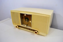 Charger l&#39;image dans la galerie, Ivory Vanilla 1953 General Electric Model 547 Retro AM Clock Radio Works Great! - [product_type} - General Electric - Retro Radio Farm