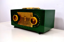 Load image into Gallery viewer, Jade Green 1955 Zenith &quot;Broadway&quot; Model R511F AM Tube Radio - Give My Regards! - [product_type} - Zenith - Retro Radio Farm