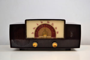 SOLD! - Mar 4, 2020 - Mahogany Swirl 1955 General Electric Model 427 Vacuum Tube AM Radio Lighted Beam Tuning! - [product_type} - General Electric - Retro Radio Farm