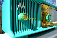 画像をギャラリービューアに読み込む, SOLD! - May 17, 2018 - VIVID Turquoise Retro Jetsons 1957 Motorola 57CC Tube AM Clock Radio Excellent! - [product_type} - Motorola - Retro Radio Farm