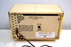 1955 Crosley Model JC-6-WE Vacuum Tube AM Radio in White Genuine Faux Leather Naugahyde Covering! - [product_type} - Crosley - Retro Radio Farm