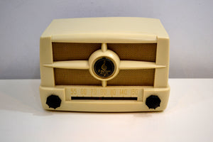 Casablanca Ivory 1949  Emerson Model 587 AM Vacuum Tube Radio Great Sounding Fine Looking! - [product_type} - Emerson - Retro Radio Farm