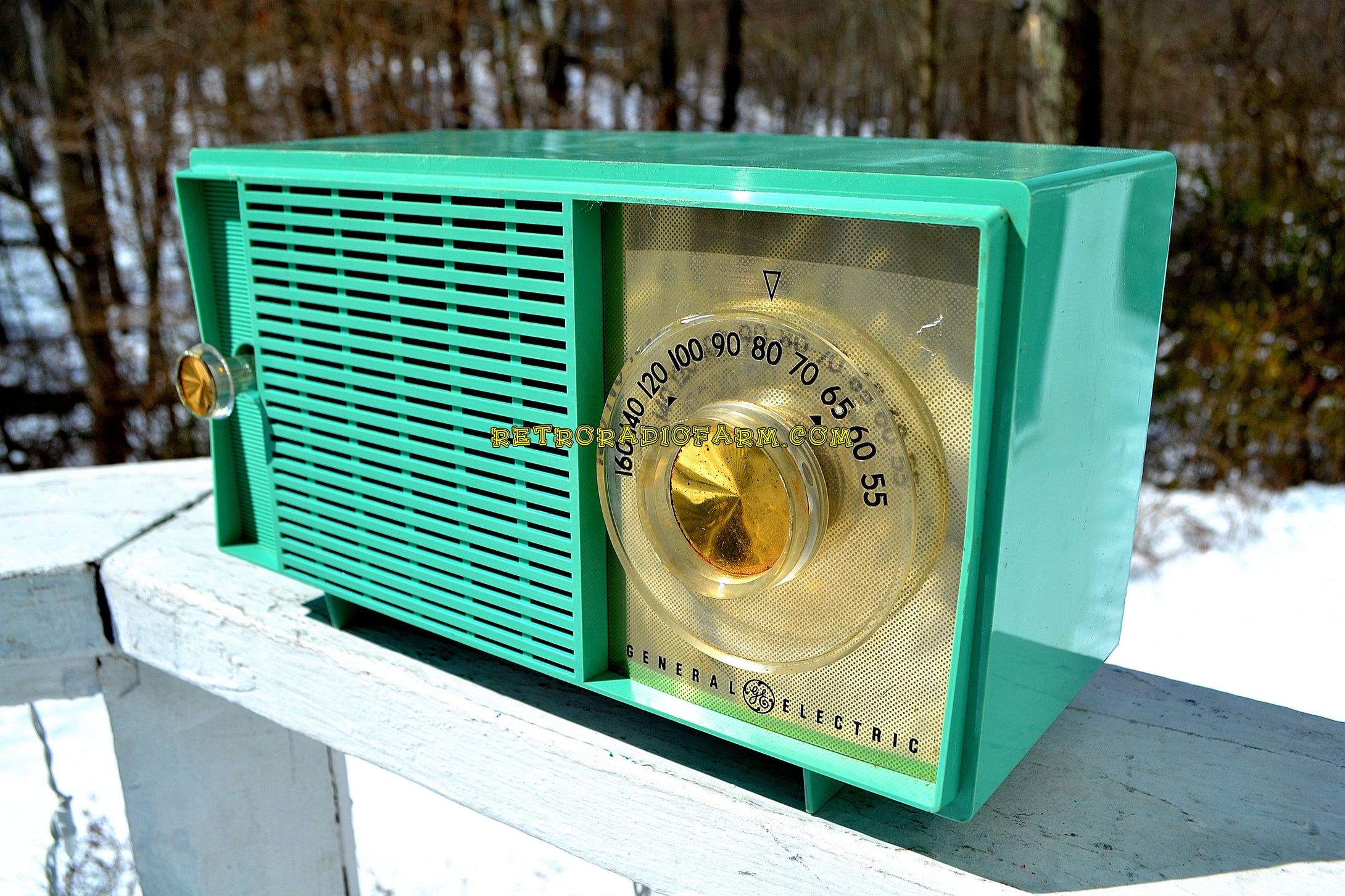 SOLD! - Mar 14, 2018 - BLUETOOTH MP3 READY SEA GREEN Mid Century Vintage 1959 General Electric Model T-129C Tube Radio - [product_type} - General Electric - Retro Radio Farm