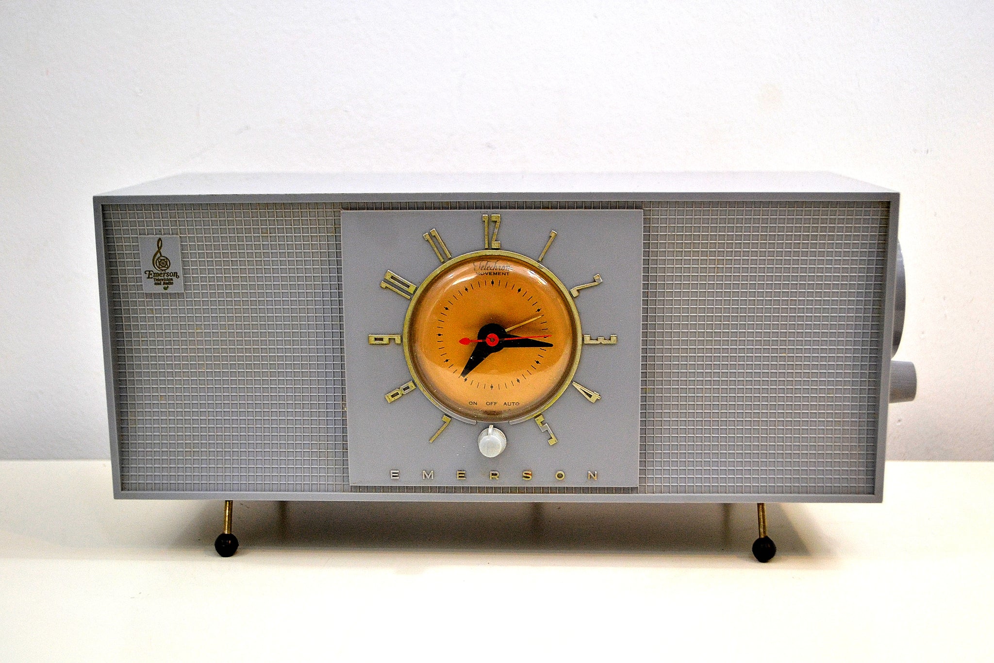 エマーソン　ラジオ時計　1956 Emerson 824 Clock Radio