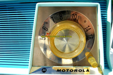 画像をギャラリービューアに読み込む, SOLD! - May 6, 2018 - TUXEDO BLUE Mid Century Retro 1962 Motorola A17B3 Tube AM Radio Cool Model Rare Color! Near Mint! - [product_type} - Motorola - Retro Radio Farm