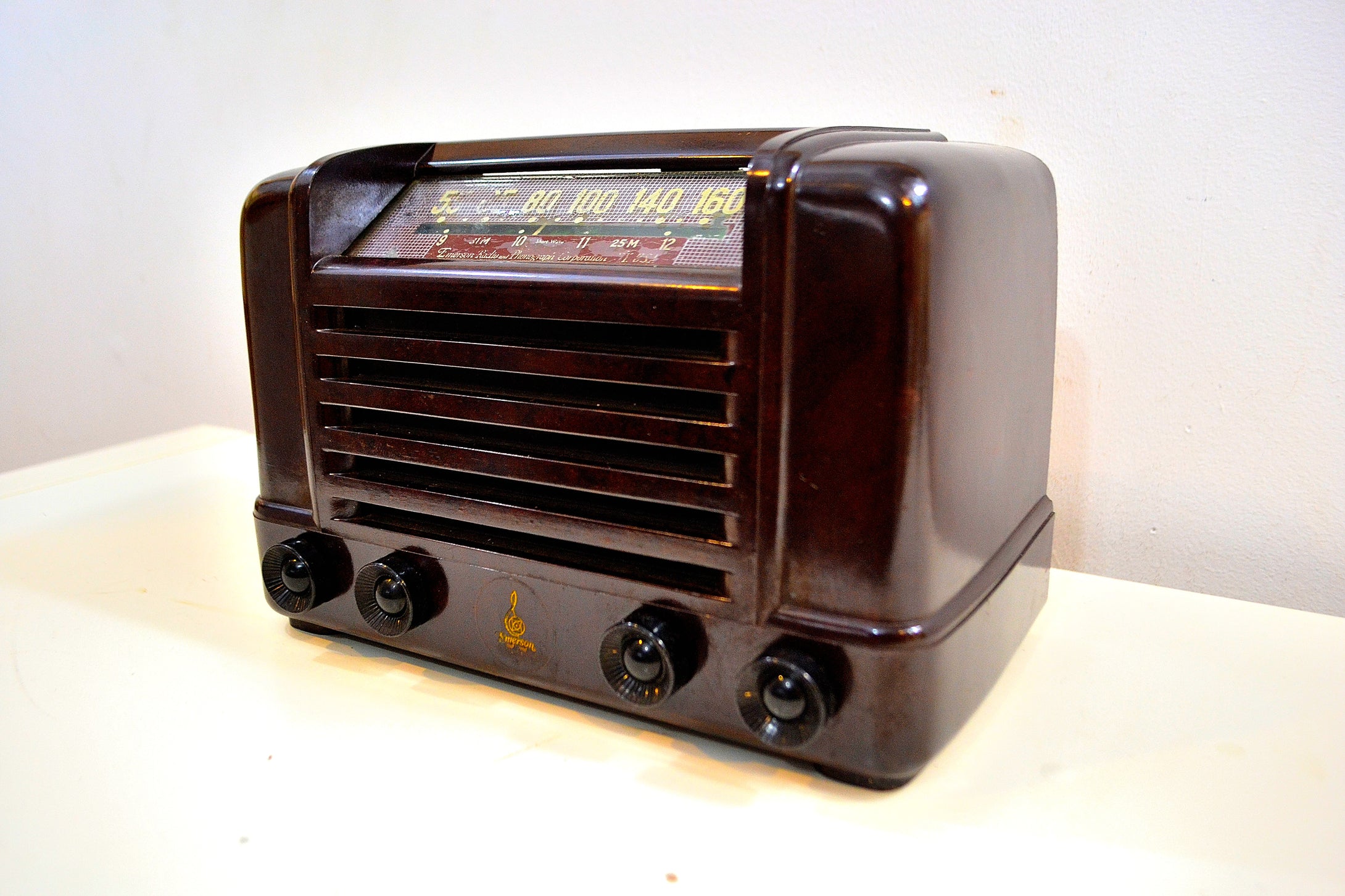 Wenge Brown Bakelite 1947 Emerson Model 514 AM Shortwave Vacuum Tube Radio Great Sounding! - [product_type} - Emerson - Retro Radio Farm