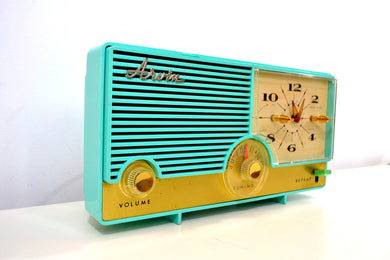 SOLD! - Aug 15, 2019 - AQUAMARINE Turquoise Mid Century Retro Vintage 1959 Arvin Model 5583 AM Tube Clock Radio Rare! Stunning!
