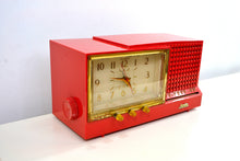Load image into Gallery viewer, SOLD! - May 23, 2019 - CORAL Pink Mid Century Retro Vintage 1959 Arvin Model 957T AM Tube Clock Radio Works Great! - [product_type} - Arvin - Retro Radio Farm