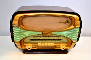Made in France Mid Century Vintage 1958 Oceanic Surcouf Model Vacuum Tube Radio Rare and Beautiful Condition! - [product_type} - Oceanic - Retro Radio Farm