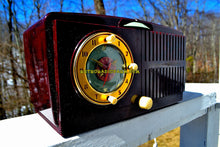 画像をギャラリービューアに読み込む, SOLD! - June 23, 2018 - AMAZON ECHO DOT™ INCLUDED - Brown Marbled Golden Age Art Deco 1952 General Electric Model 515F AM Tube Clock Radio Totally Restored! - [product_type} - General Electric - Retro Radio Farm