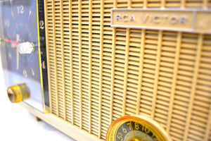 Maize Goldenrod Vintage 1957 RCA Victor 3RD-35 Tube AM Clock Radio Cutie Pie! - [product_type} - RCA Victor - Retro Radio Farm