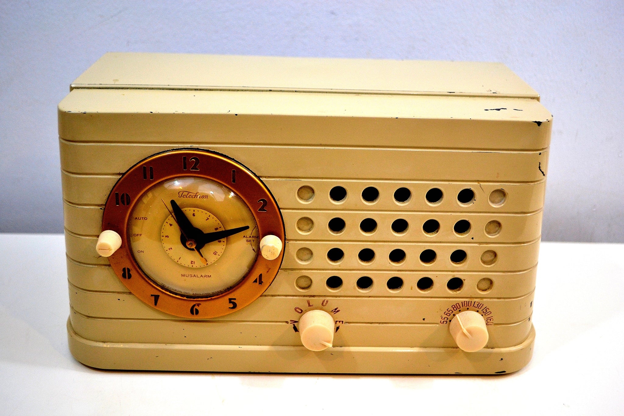 Antique Radialva Alarm Clock Radio, Vintage Art Deco (Works)