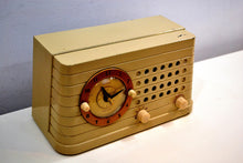 Load image into Gallery viewer, Art Deco Post War 1949 Telechron Model 8H59 Tube AM Clock Radio First Clock Radio! - [product_type} - Telechron - Retro Radio Farm