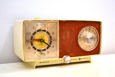 Beige Ivory 1966 General Electric Model C-546 AM Vintage Radio Very 60s Mod Looking Radio!